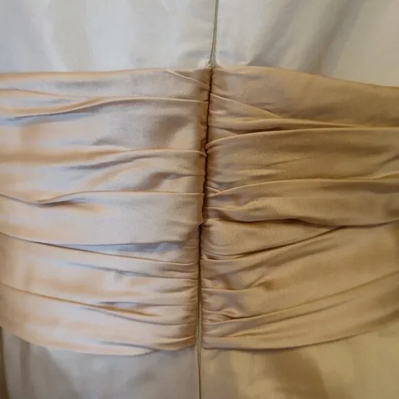 Calvin Klein white and beige 100% silk gown size 8 - Picture 5 of 9
